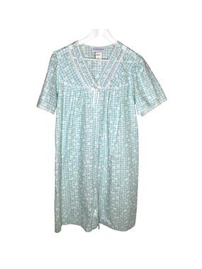 Vintage 80s Lightweight Cotton Blue & White Gingham Housecoat Robe, Pearl Snaps